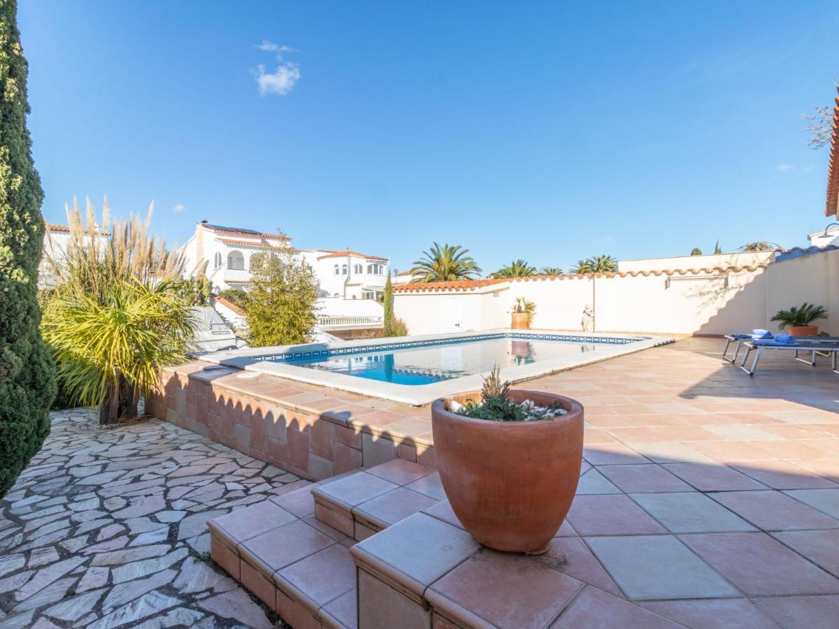 Holiday Home Bonica By Interhome Empuriabrava Zewnętrze zdjęcie