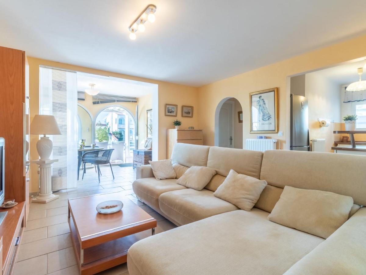 Holiday Home Bonica By Interhome Empuriabrava Zewnętrze zdjęcie