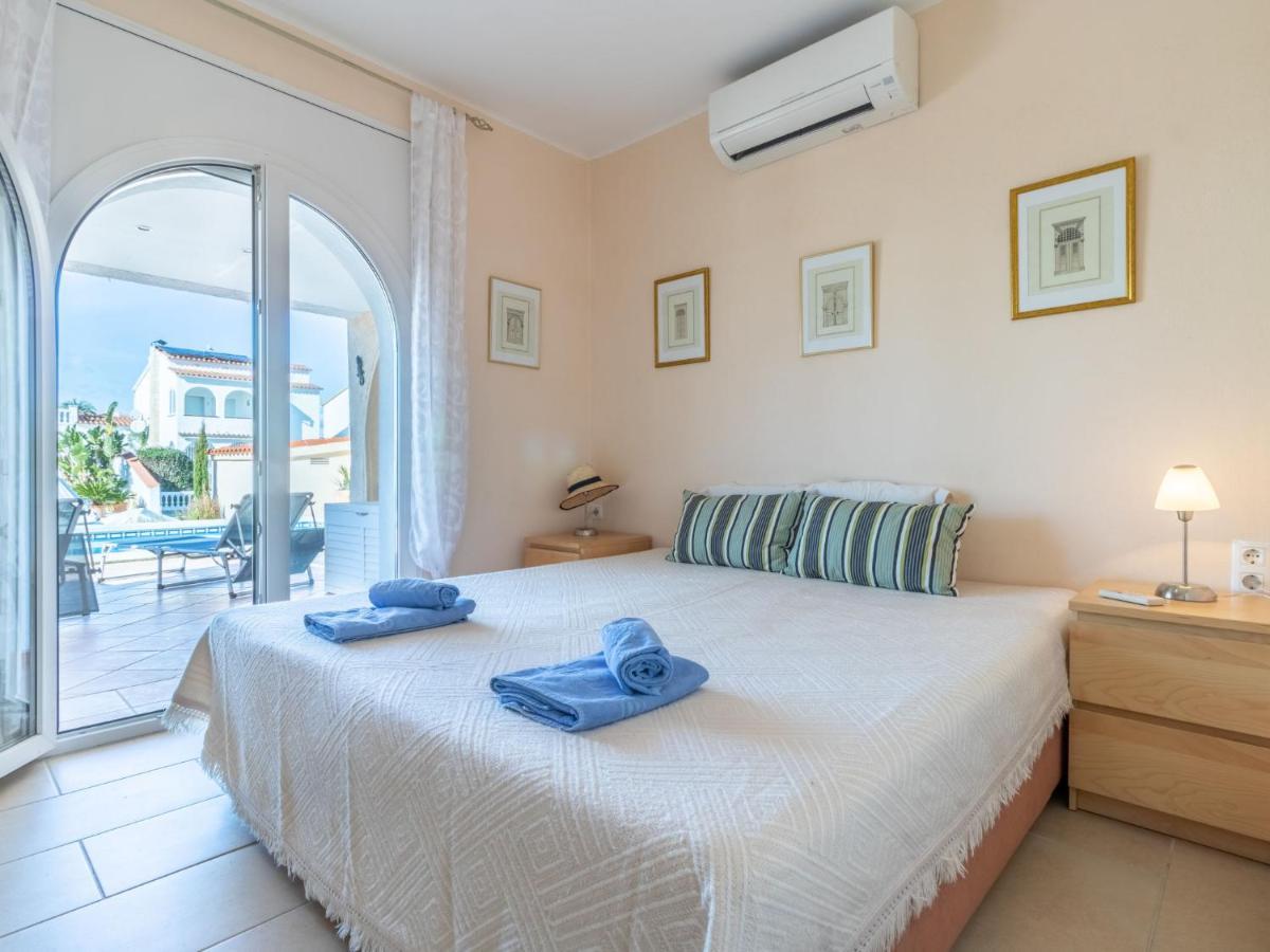 Holiday Home Bonica By Interhome Empuriabrava Zewnętrze zdjęcie